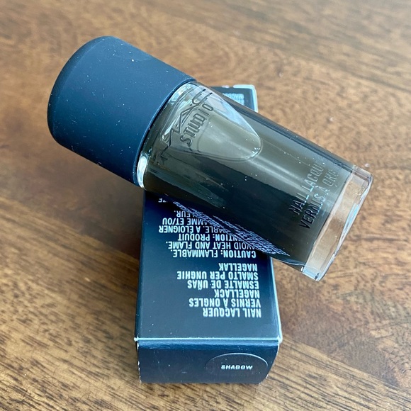 MAC Shadow Nail Lacquer Polish